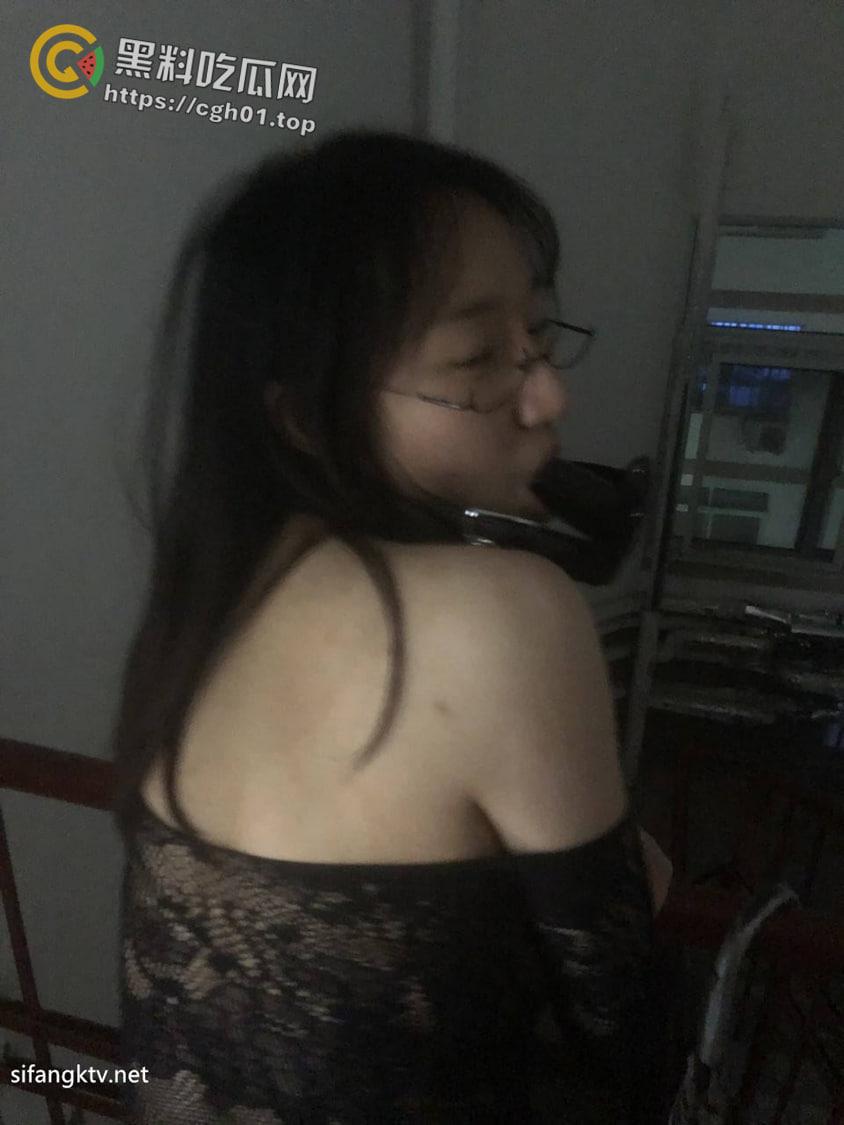 高端泄密流出 反差婊极品顔值女神【姜瑜】 沦为了 富二代 男友的玩物人前女神私下小贱狗跪舔屁眼