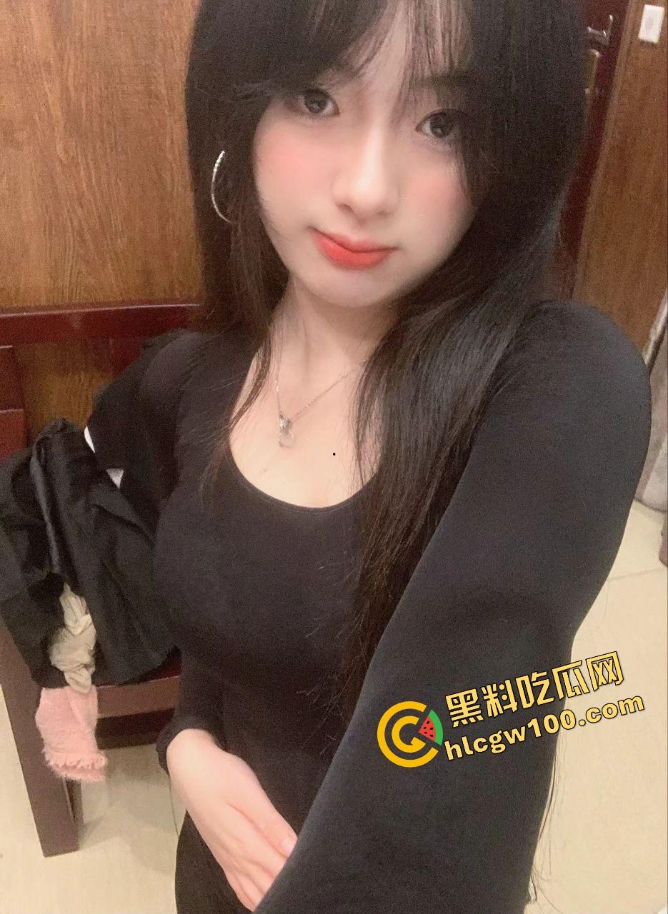 广东湛江反差人妻骚母狗【田芊羽】肉便器深喉吸鸡，大白臀全自动榨精后入！独家曝光流出！