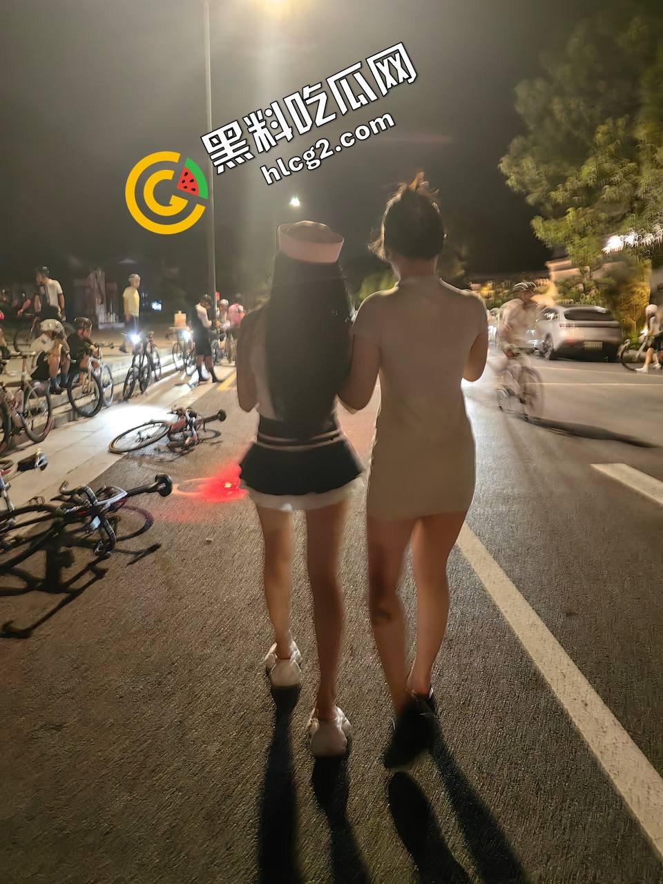 南通金逼骑行媛!崔克专属骚鸡在线加微信 精准定位崔克自行车客户 提供双飞服务