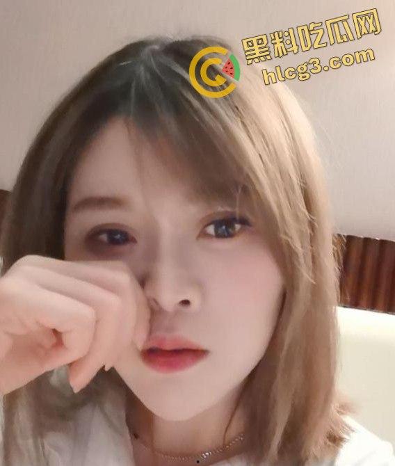 成都上岸美女骚鸡『丘丘』私密视频外泄!丰乳肥臀绝美身材镜前被男友后入狂草!