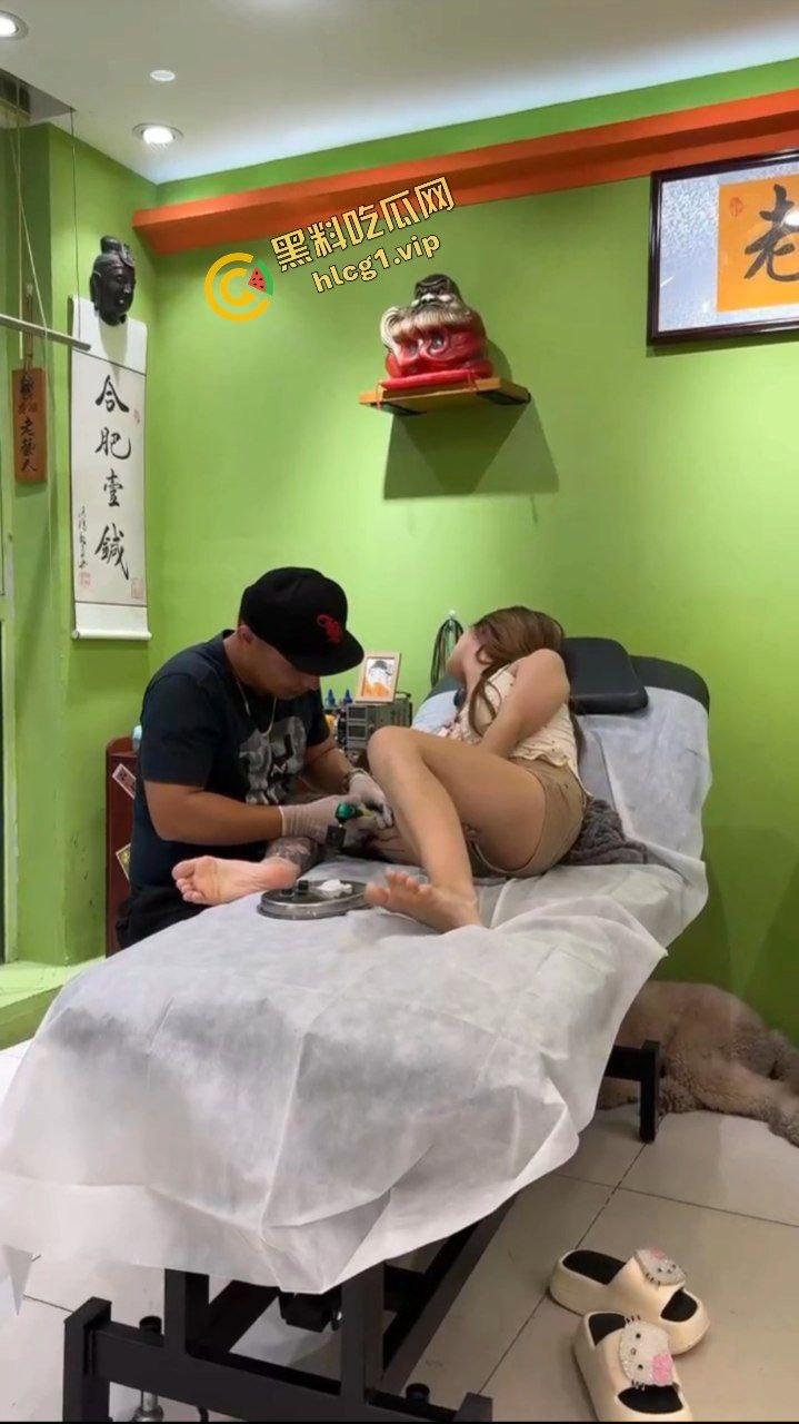 盘点各路 精神妹社会姐纹身!纹逼纹奶子 只为彰显母狗风范!