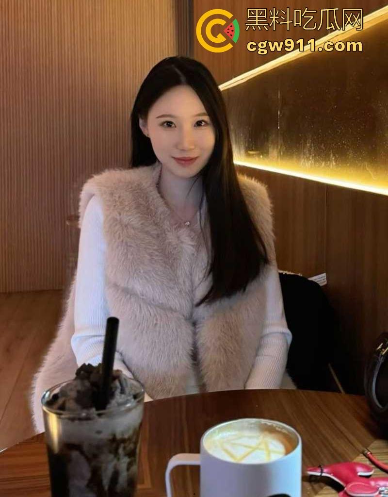 长沙理工校花【徐丽丽】约炮成瘾玩情趣调教,穿JK戴狗链被爆操颜射吞精,老淫贱了!