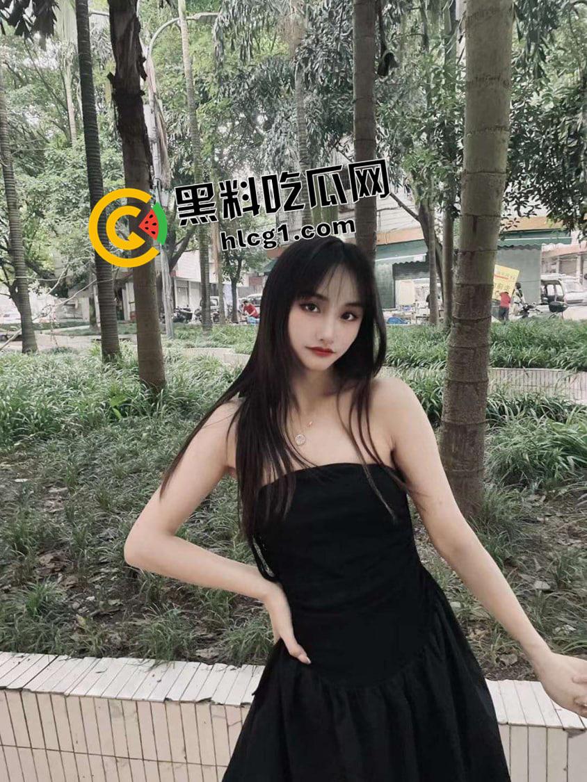 上海交通大学下海女大学生 淫纹身上纹 臭母狗本人 出租屋接待被拍视频流出