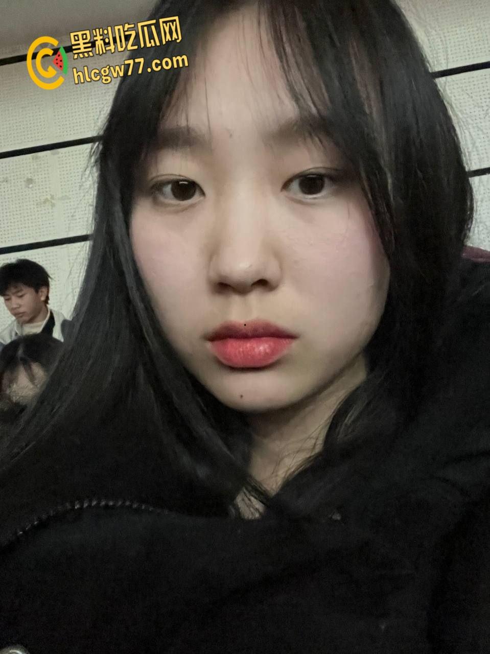 酒吧甜言约微胖小母狗,情趣女仆装下粉嫩骚穴,被猛干到浪叫爸爸不要 !