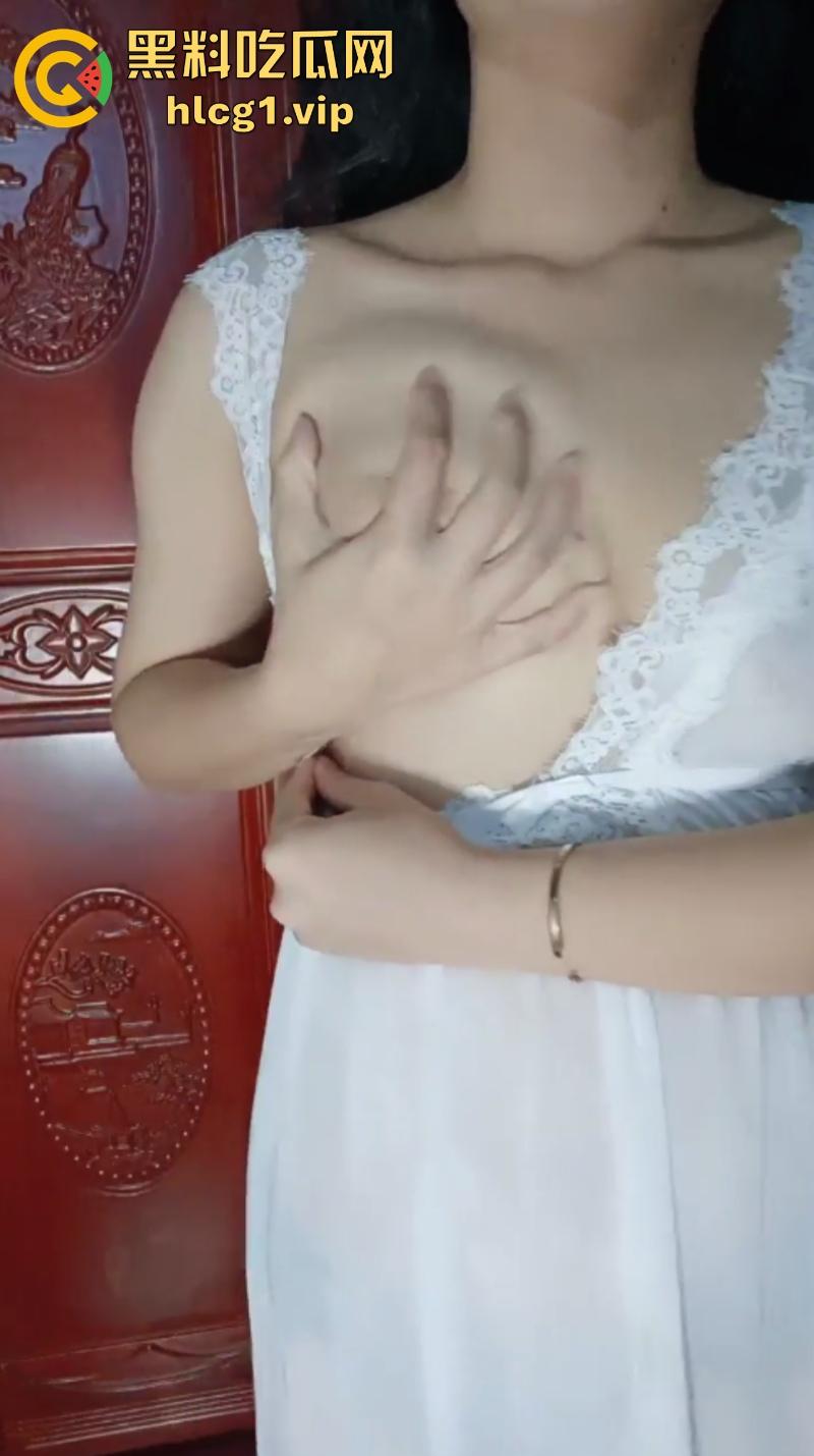 还有这操作!河南平顶山 小少妇下海开直播捞钱 被同村熟人看到威胁操三个月