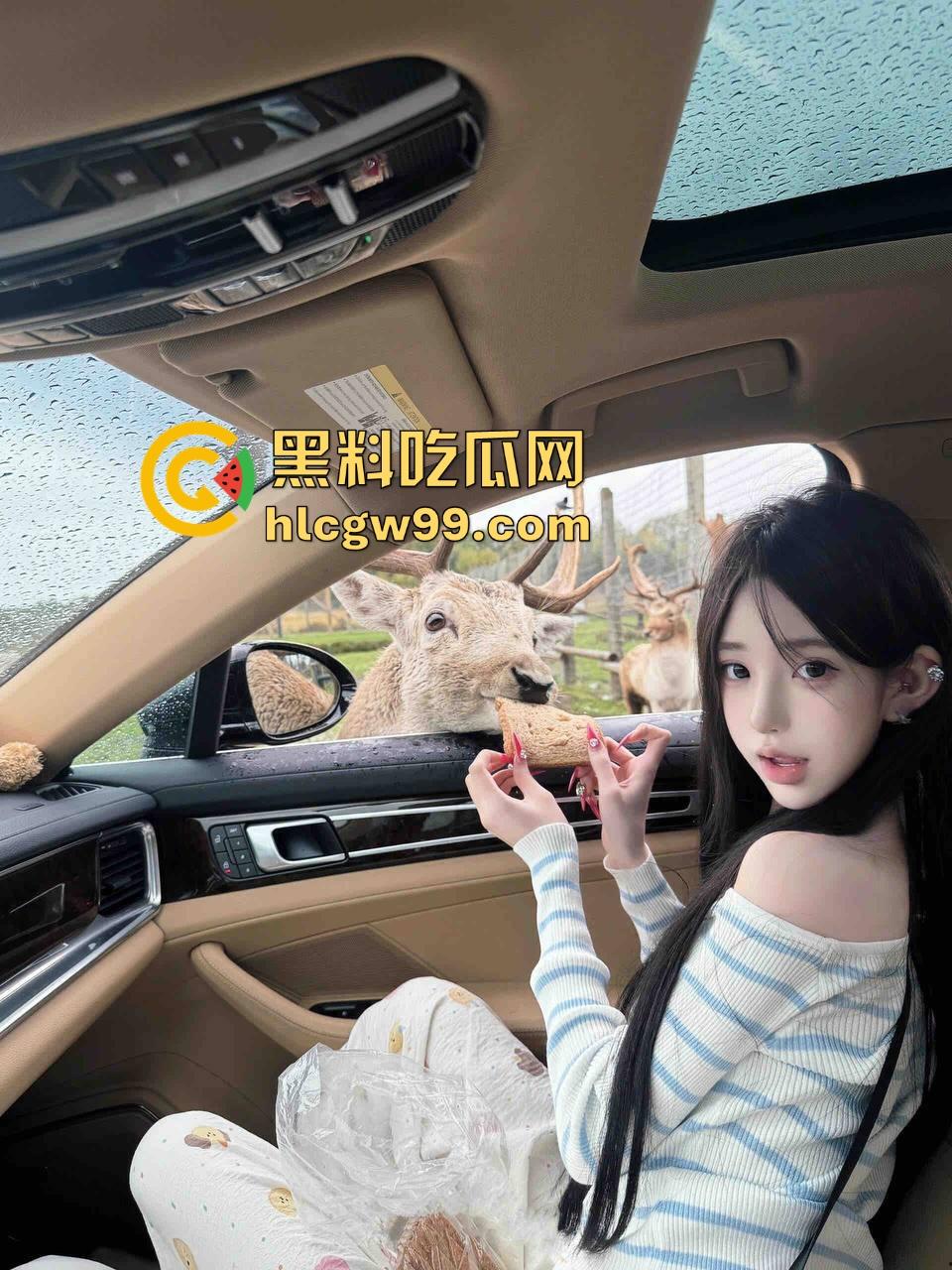 上海宏瑞基商场奈雪门口上演野战教学，小情侣裤子脱一点直接坐上去猛摇，摇摆姿势辣眼睛，刺激拉满！