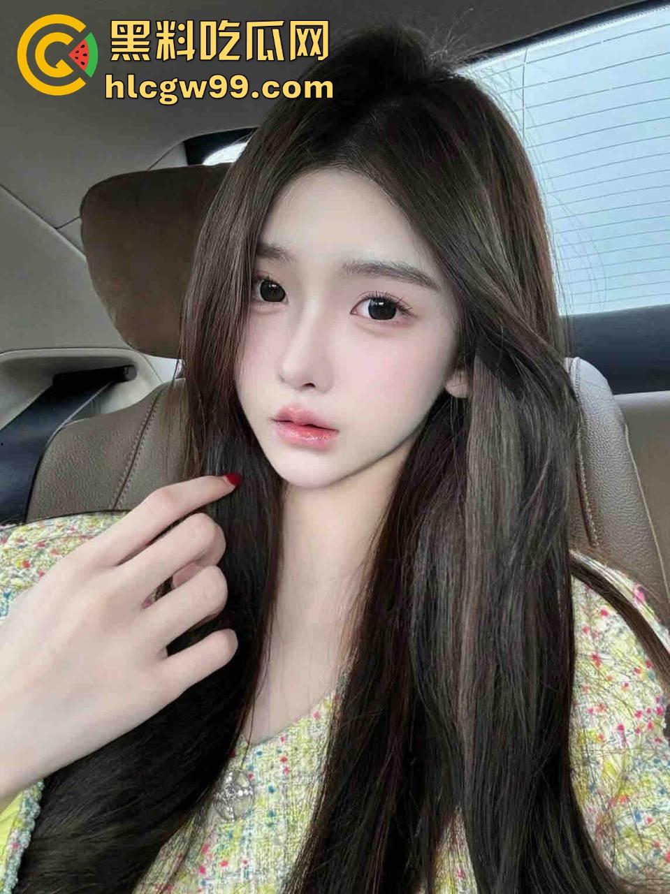 上海宏瑞基商场奈雪门口上演野战教学,小情侣裤子脱一点直接坐上去猛摇,摇摆姿势辣眼睛,刺激拉满!