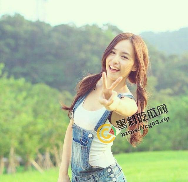 曾爆红的台湾网络女神江小辣 号称32D网络正妹 身材极品 口爆吞精 做爱视频被渣男前男友流出