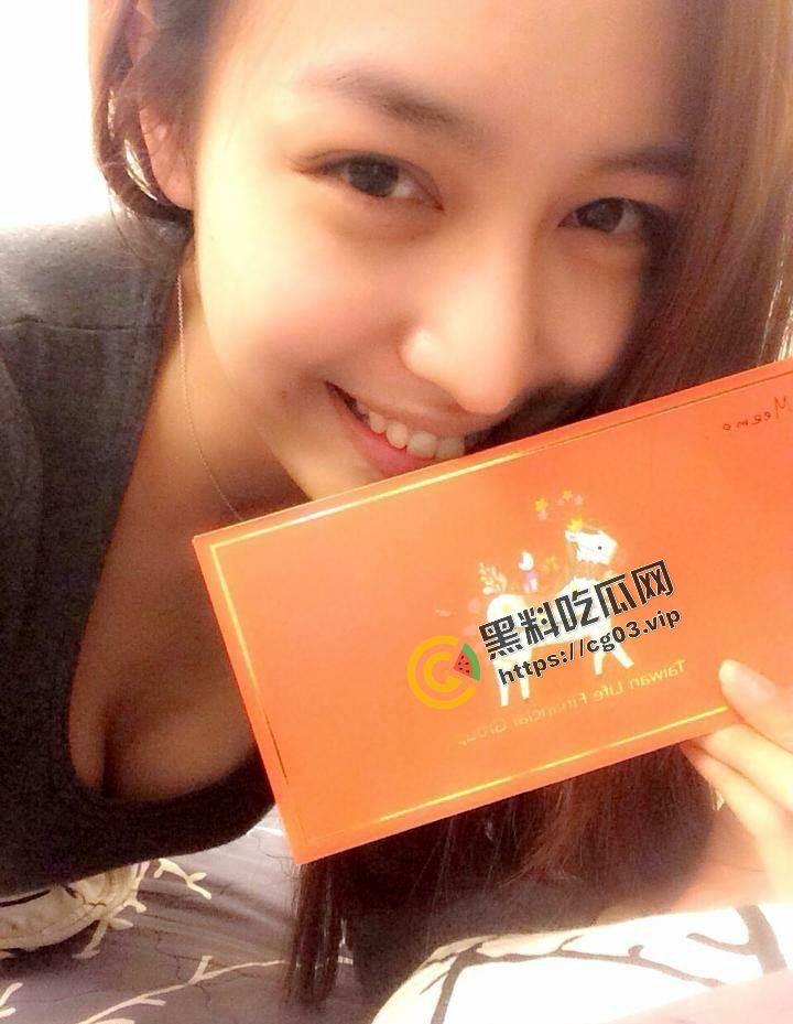 曾爆红的台湾网络女神江小辣 号称32D网络正妹 身材极品 口爆吞精 做爱视频被渣男前男友流出