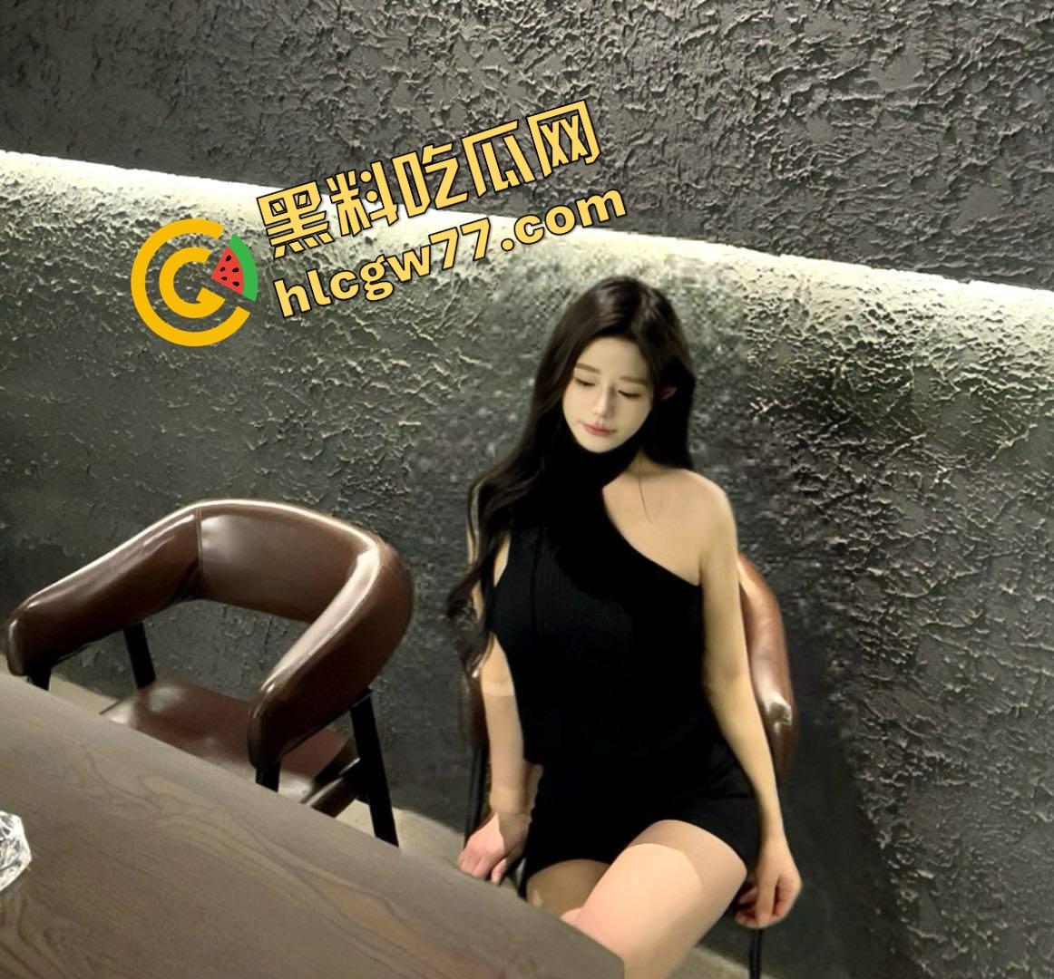 精神小伙【陈俣欹】朋友圈破防,狂喊我要操死你,抖音直播要啪啪李藤,现场录屏火爆全网!