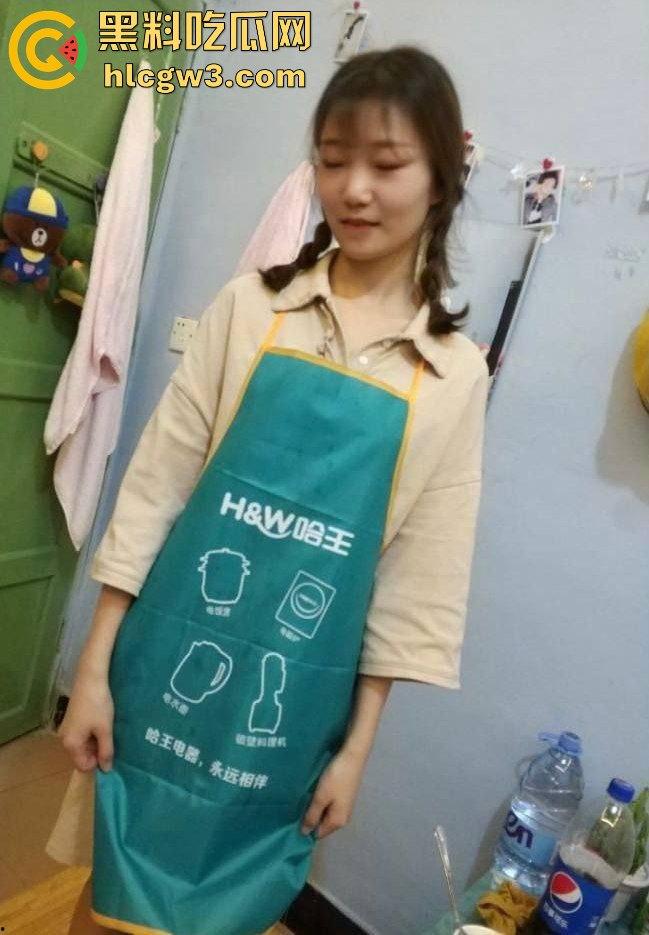 电器店骚货导购前女友,工作制服跪地口交吞得干净,厕所啪啪浪叫听得人腿软,分手后只能靠回忆撸到崩溃!