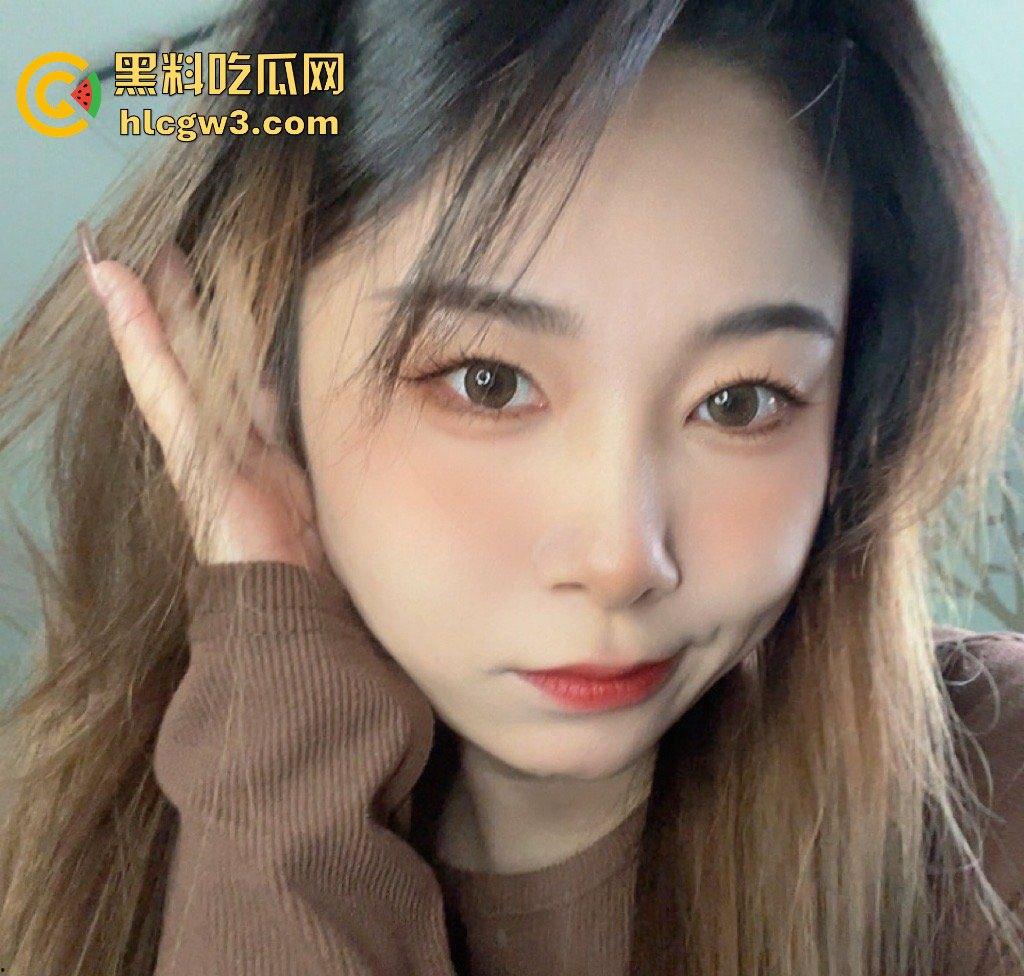 电器店骚货导购前女友,工作制服跪地口交吞得干净,厕所啪啪浪叫听得人腿软,分手后只能靠回忆撸到崩溃!