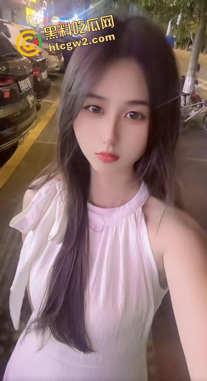 抖音江西农村反差寡妇『10.27』没工作下海做鸡 露奶酒店后入骚逼 独家曝光!