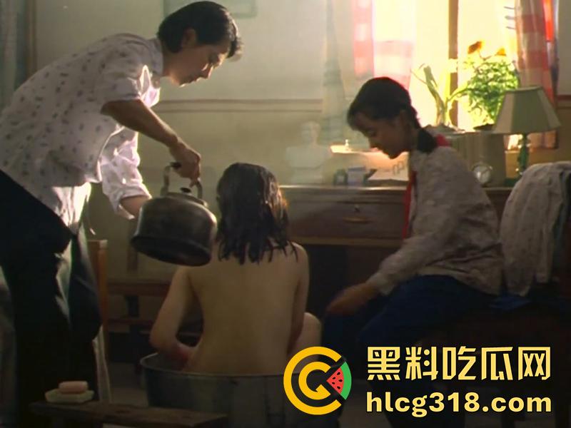 李小璐少女时期炸裂禁片《天浴》,全裸出镜被藏区大叔暴力啪啪,奶子饱满又大又粉嫩!