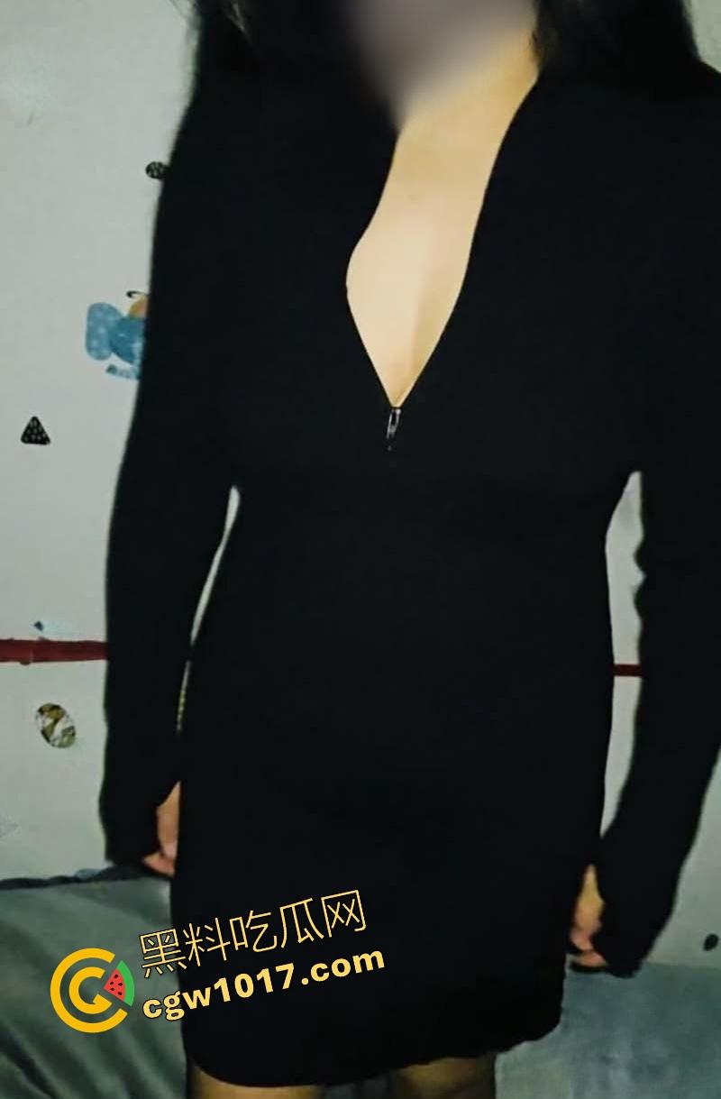 排卵期大姨子饥渴难耐,主动真空换装勾引,后妈裙瑜伽裤性感诱惑,微胖巨乳惨遭无情爆操内射!