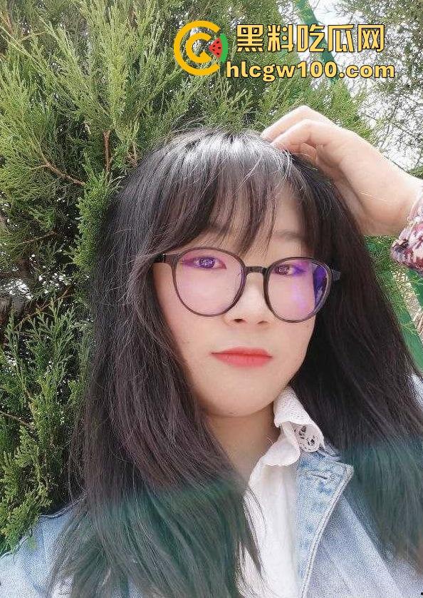 青海师大欲女骚货『李娇娇』 异地男友不管用拦不住她的约炮自由 背地里疯狂约炮满足口交瘾!