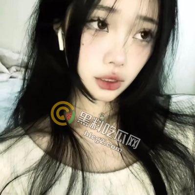 威海纺织技术学院「钱雨欣」男友偷录口交做爱视频,QQ群里暴露美妙“性爱”生活