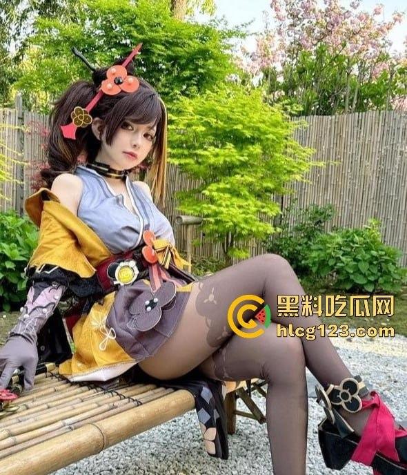 B站百万粉丝UP主『六二二同学』露脸自慰视频曝光!国内是cos国外福利姬,高潮喷白浆!