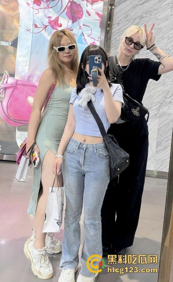 B站百万粉丝UP主『六二二同学』露脸自慰视频曝光!国内是cos国外福利姬,高潮喷白浆!