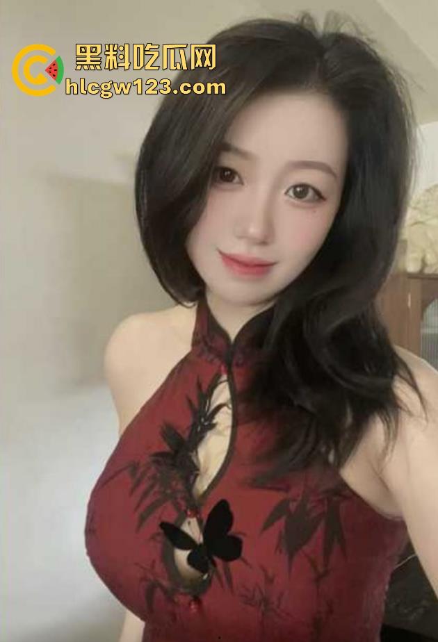 海角论坛【叔嫂乱伦 】大神民宿偷情旗袍肥美嫂子, 骚穴掰开求操 内射骚逼 对白堪比小电影!