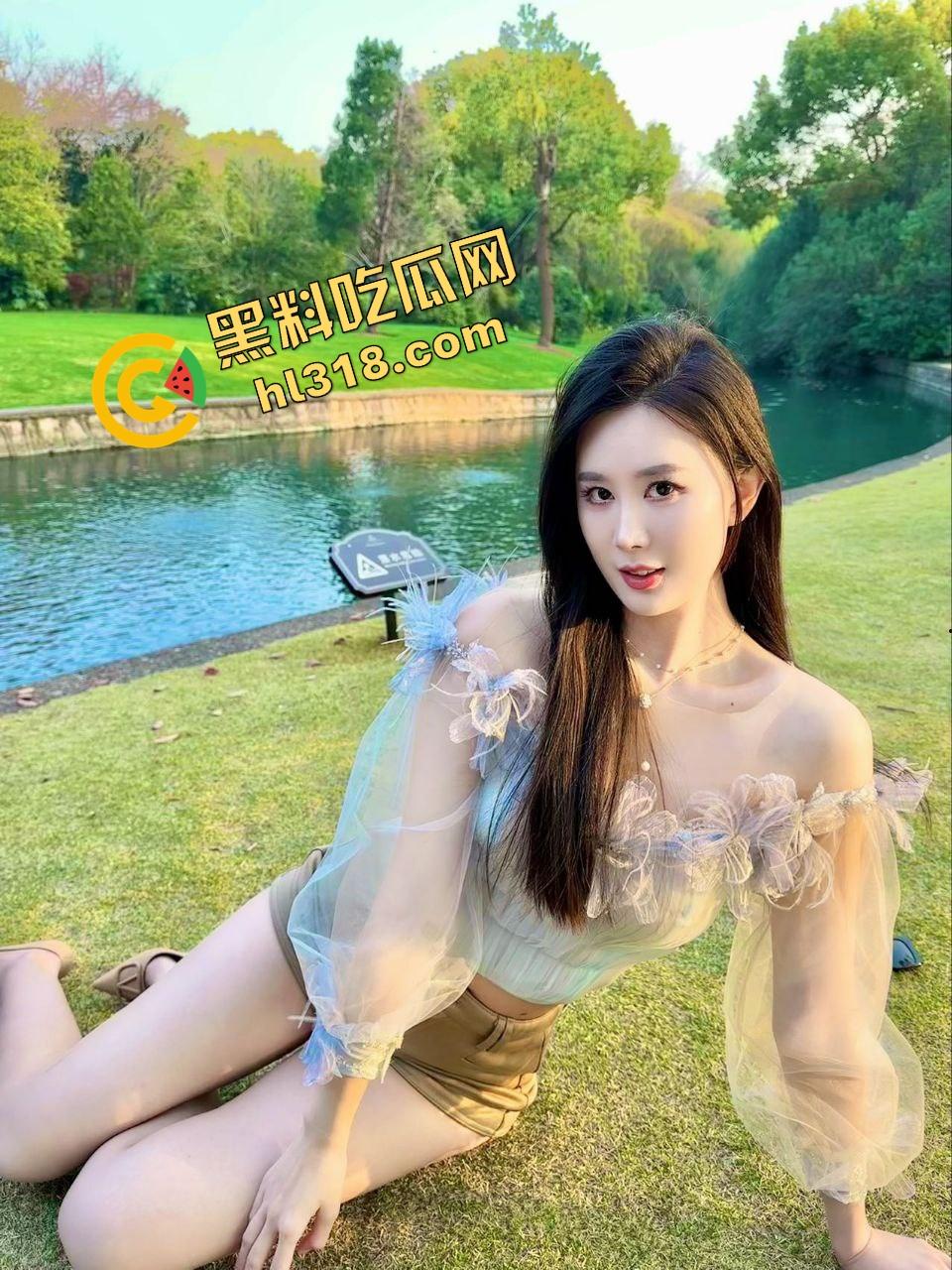 B站御姐网红『林小元』与金主调教视频流出,露脸口交爆操直播能装,床上才见真章大哥每分钱都花得值!