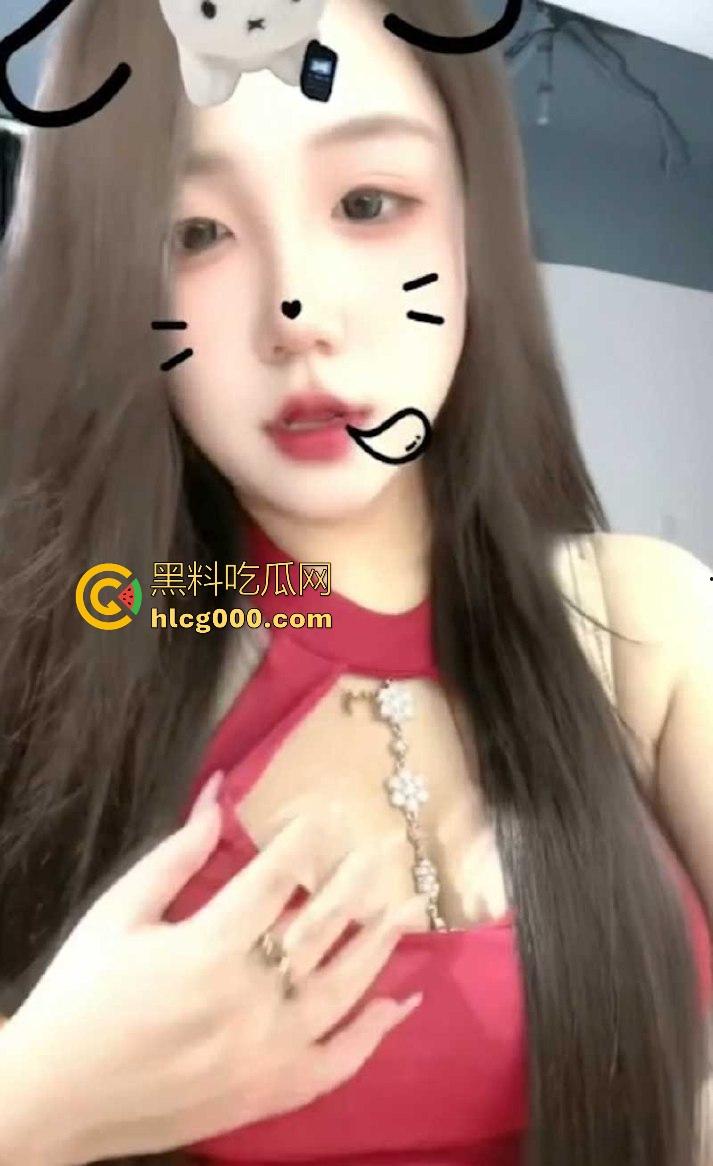 斗鱼舞蹈擦边主播【海绵老师】榜一专属福利流出,巨乳母狗露脸自慰,乳夹肛塞口交齐上阵,颠覆清纯形象!