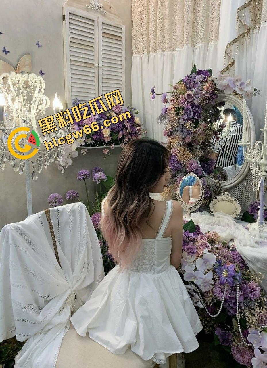 湖南大学清纯女【王丽】被操成狗,男友暴力口交多姿势爆操,小穴夹得死死,贱叫声听了就想操!