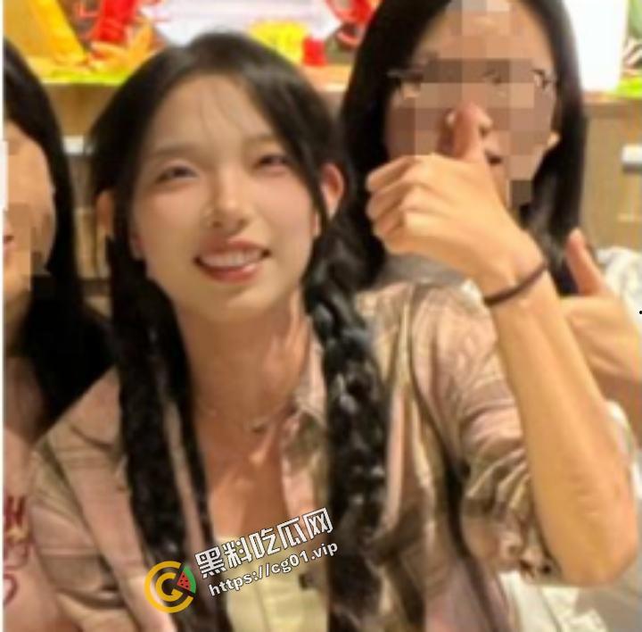 开盒PPT事件出轨母狗!丁玉婕 ! 就读于 西安外国语大学【时间管理大师】专业