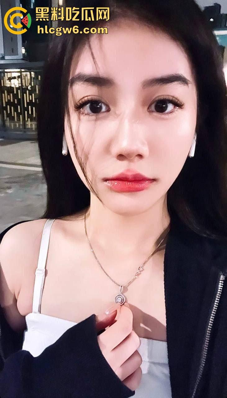 群友同城约到爱喝酒长沙酒蒙子妹妹,每次喝嗨了就干骚逼,酒精刺激性欲,喝多了还直接楼道开操!