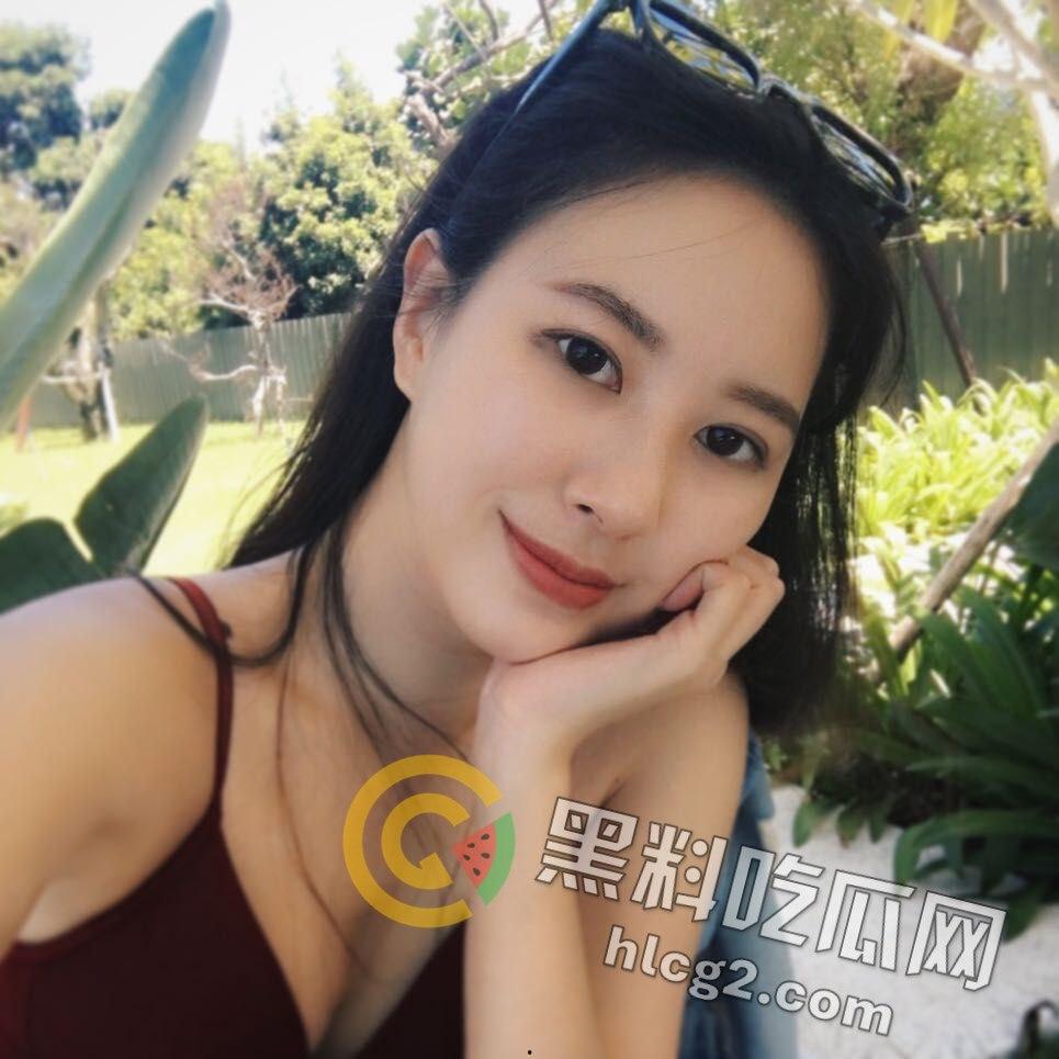 台湾新闻传播大学极品美女生活照与大尺度视频遭ICOLD外泄,床上表现让人惊叹!