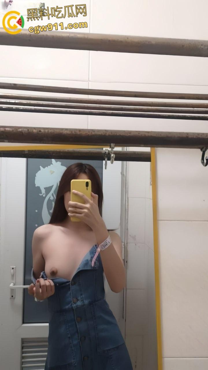 浙江大学嫩妹【宋雅曦】,清纯颜值私下却是爱口交的母狗,白嫩美乳娇小炮机,被男友骑乘疯狂打桩 !