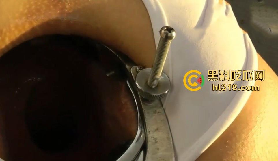 重口慎入!欧美骚妇变态扩肛,超大号道具捅菊花直至小腹隆起,直肠深处清晰呈现,这可真是一步到胃啊!