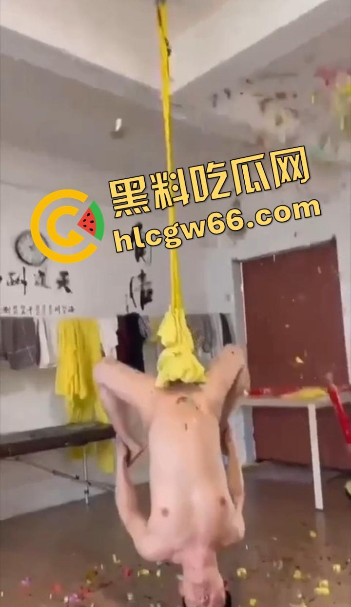 坠蛋狠人现身,农夫山泉挂蛋蛋只是日常,吊妹子上天才是绝活,这根铁鸡儿能打穿玄武门!