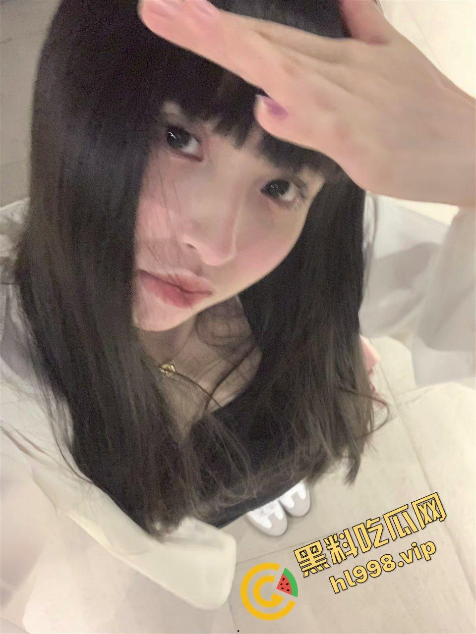 抖音齐刘海骚鸡『neinei』主页女神人设冰清玉洁 实际骚的没边 大哥约操十分得劲 独家曝光!