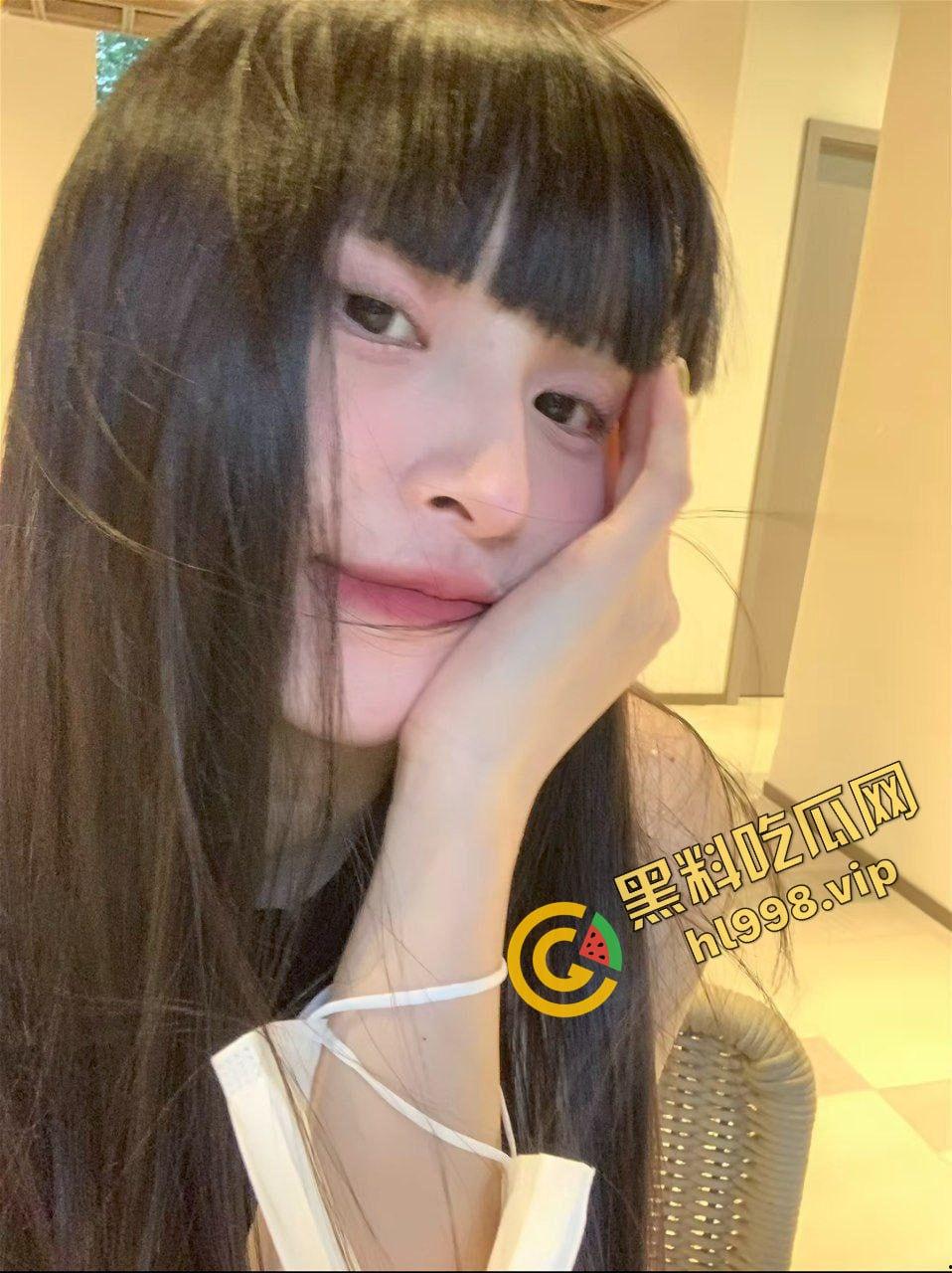 抖音齐刘海骚鸡『neinei』主页女神人设冰清玉洁 实际骚的没边 大哥约操十分得劲 独家曝光!