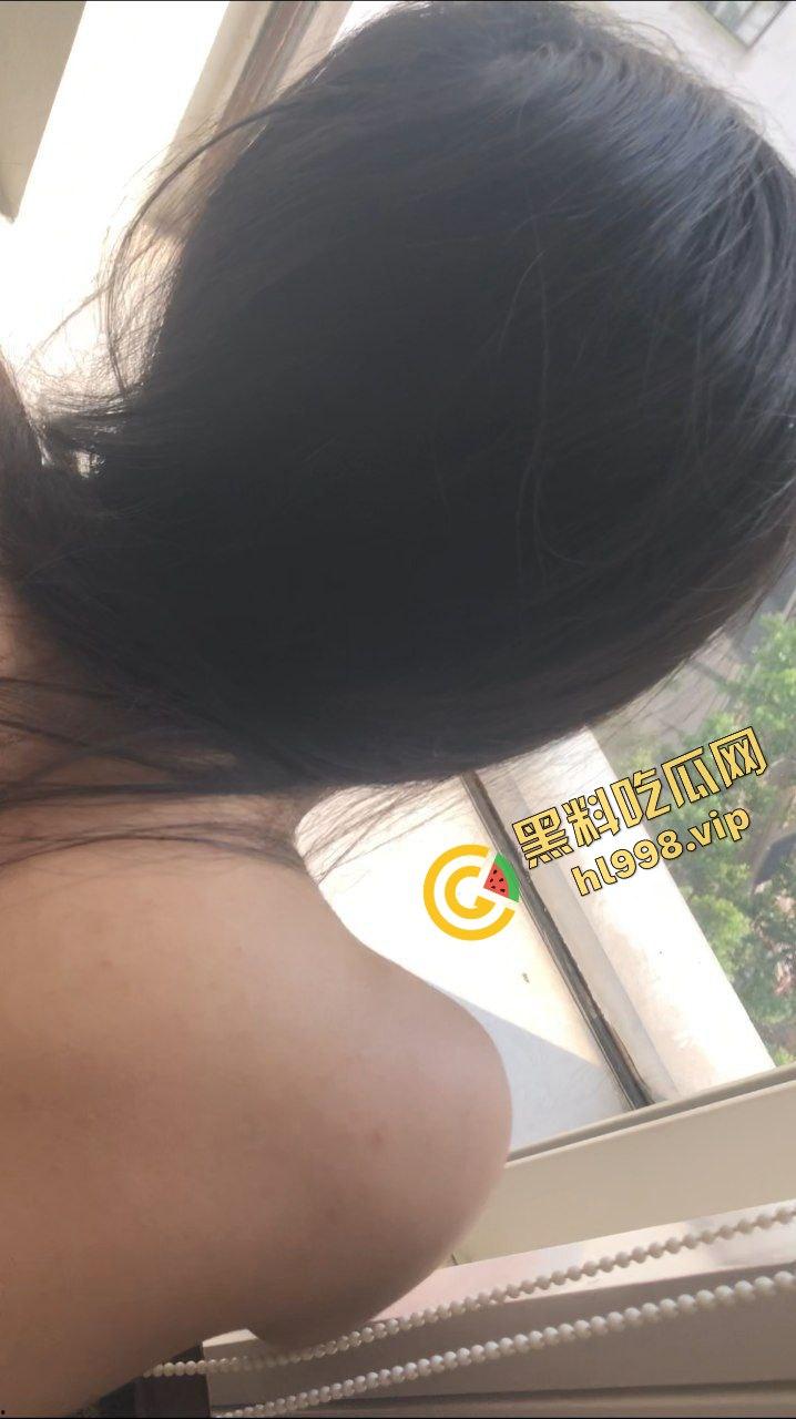 抖音齐刘海骚鸡『neinei』主页女神人设冰清玉洁 实际骚的没边 大哥约操十分得劲 独家曝光!