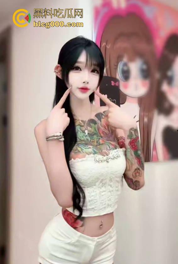 抖音符文战士【mo你别哭】高价福利视频流出,甜美外表下藏着惊人反差,高冷御姐跪舔展示绝顶口活性爱!