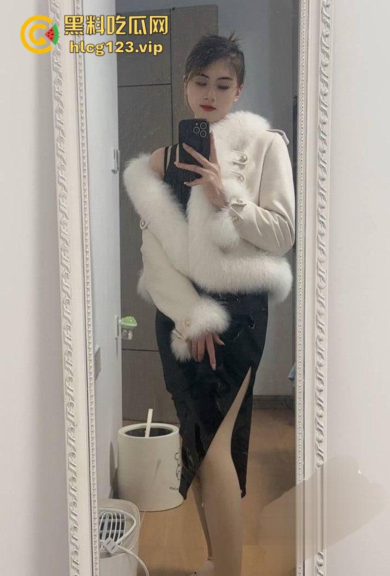 河南鹿邑95后美女业主【李漫漫】偷情视频曝光 纯欲女神化身反差婊 颜值与身材齐飞!