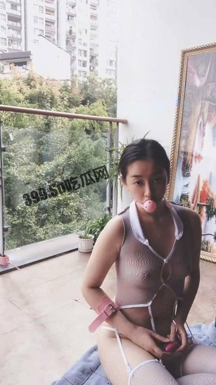 露脸反差婊 某电台美女主持人为赚外快 完成土豪张智斌爸爸的调教母狗任务