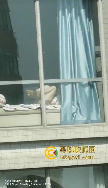 瓜友用华为手机偷拍邻居女孩看毛片自嗨!真TM清晰,以后干这事还是把窗帘拉上!这波偷拍真遥遥领先!