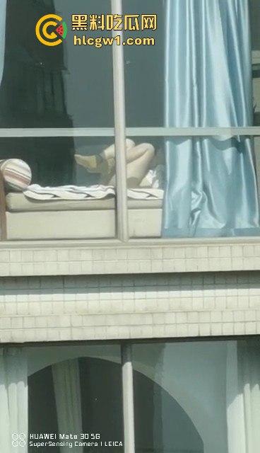 瓜友用华为手机偷拍邻居女孩看毛片自嗨!真TM清晰,以后干这事还是把窗帘拉上!这波偷拍真遥遥领先!