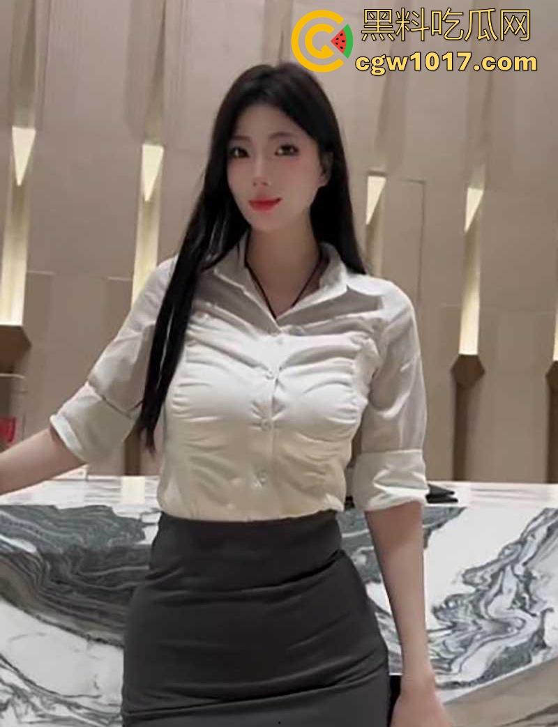 极品御姐网红【媛儿】私密福利曝光,绝美巨乳尤物自慰诱惑,舌舔口吸白嫩玉足,劈腿指奸茂密肉洞 堪称福音!