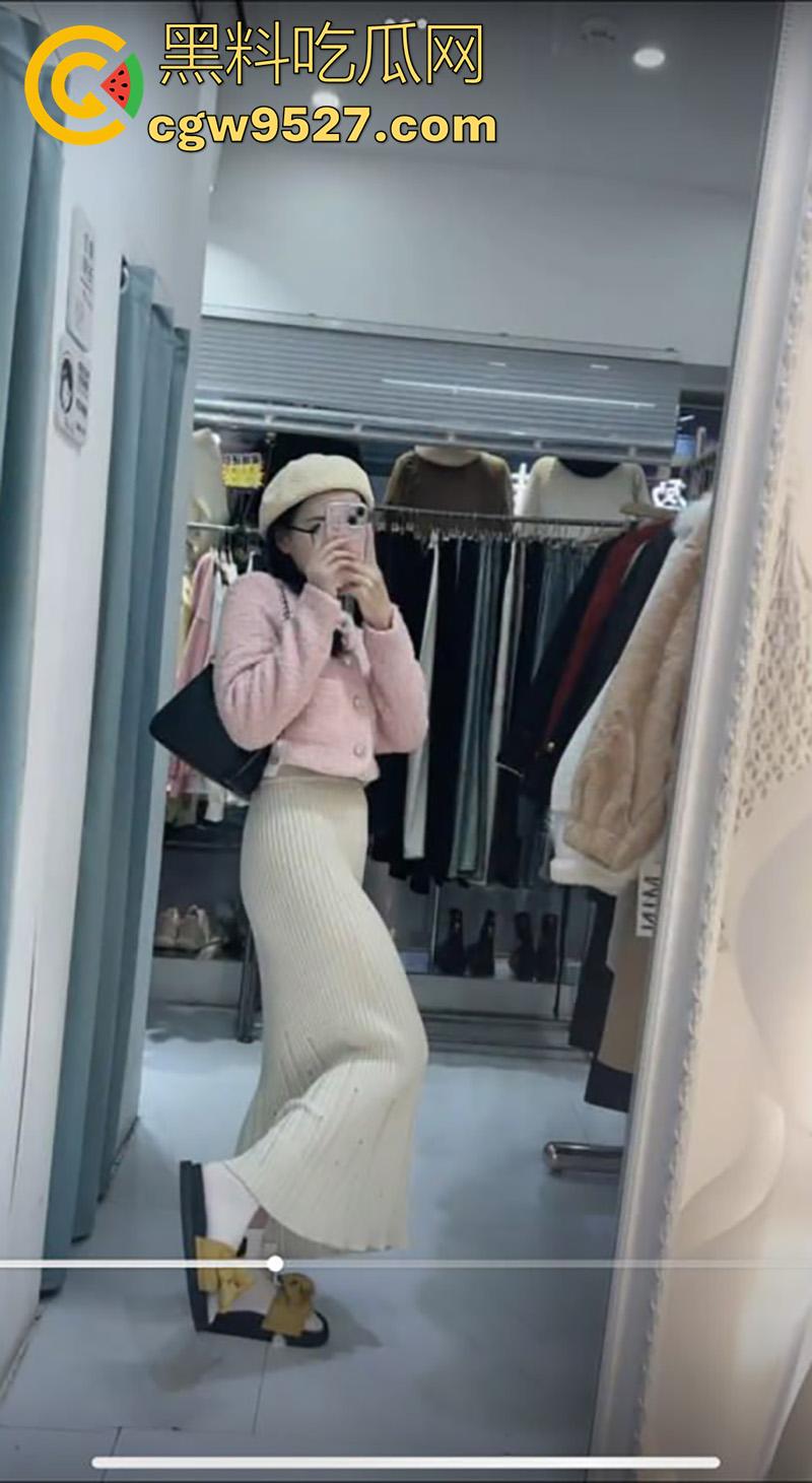 真实叔嫂乱伦,大神【人民日鲍】,借口住在哥哥家,努力数月终于拿下25岁大嫂,皮肤白皙美腿性感身材超棒!