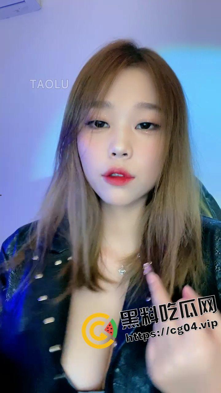 为了你 我变成M模样！美女主人现场调教下达指令 辱骂抽打 美脚怼脸   假如是你 那么变成M也不是不可以