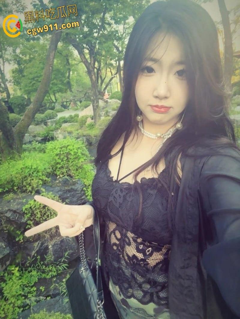 山西临汾微胖学妹【徐淼淼】,与男友酒店镜前后入自拍,极品翘臀后入爆操,白嫩巨乳晃动不止!