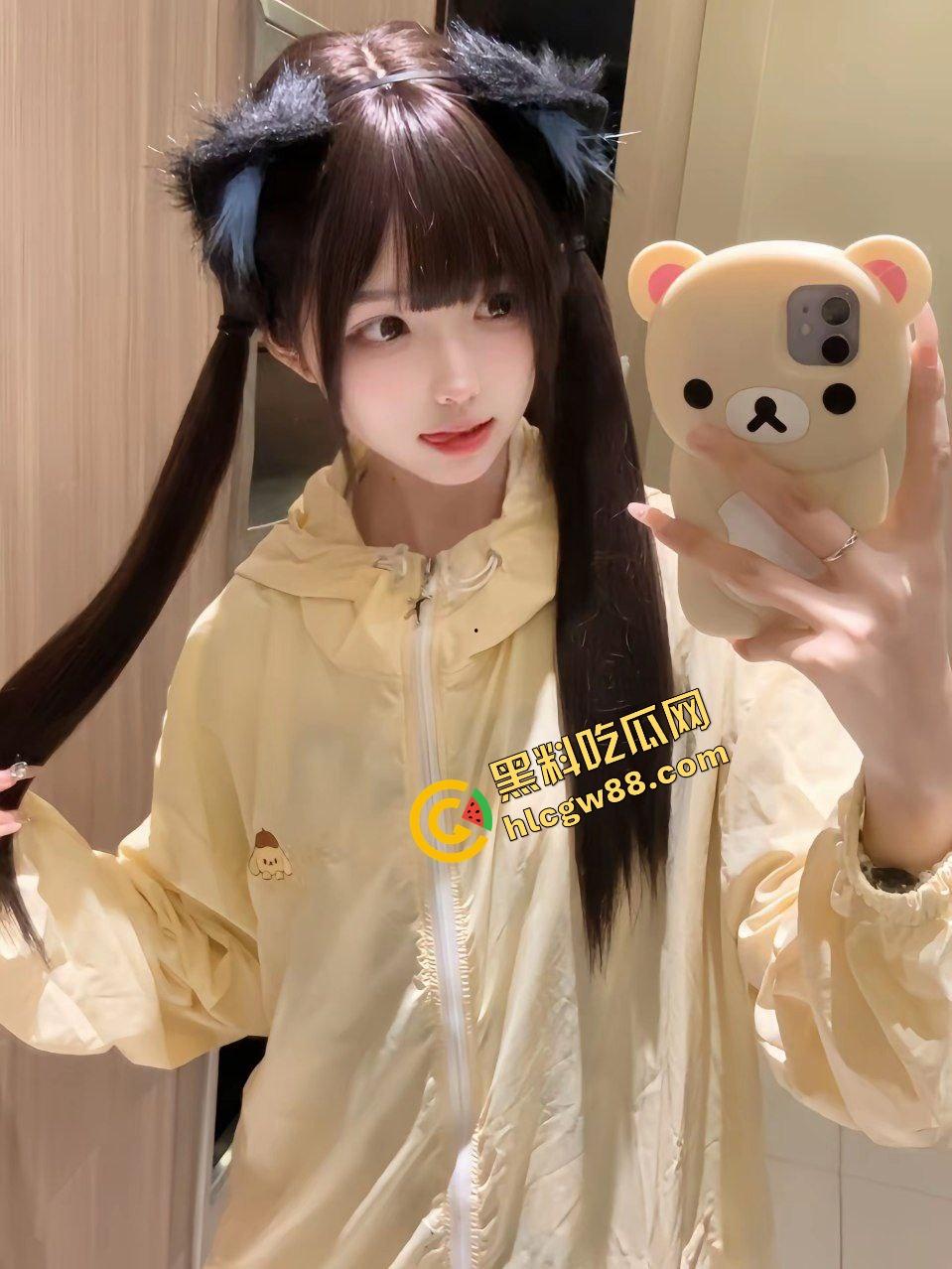 约炮大神勾搭清纯双马尾嫩妹【陈娅】操了几次后被拉下海做黄色直播,酒店各种玩弄操嫩逼!