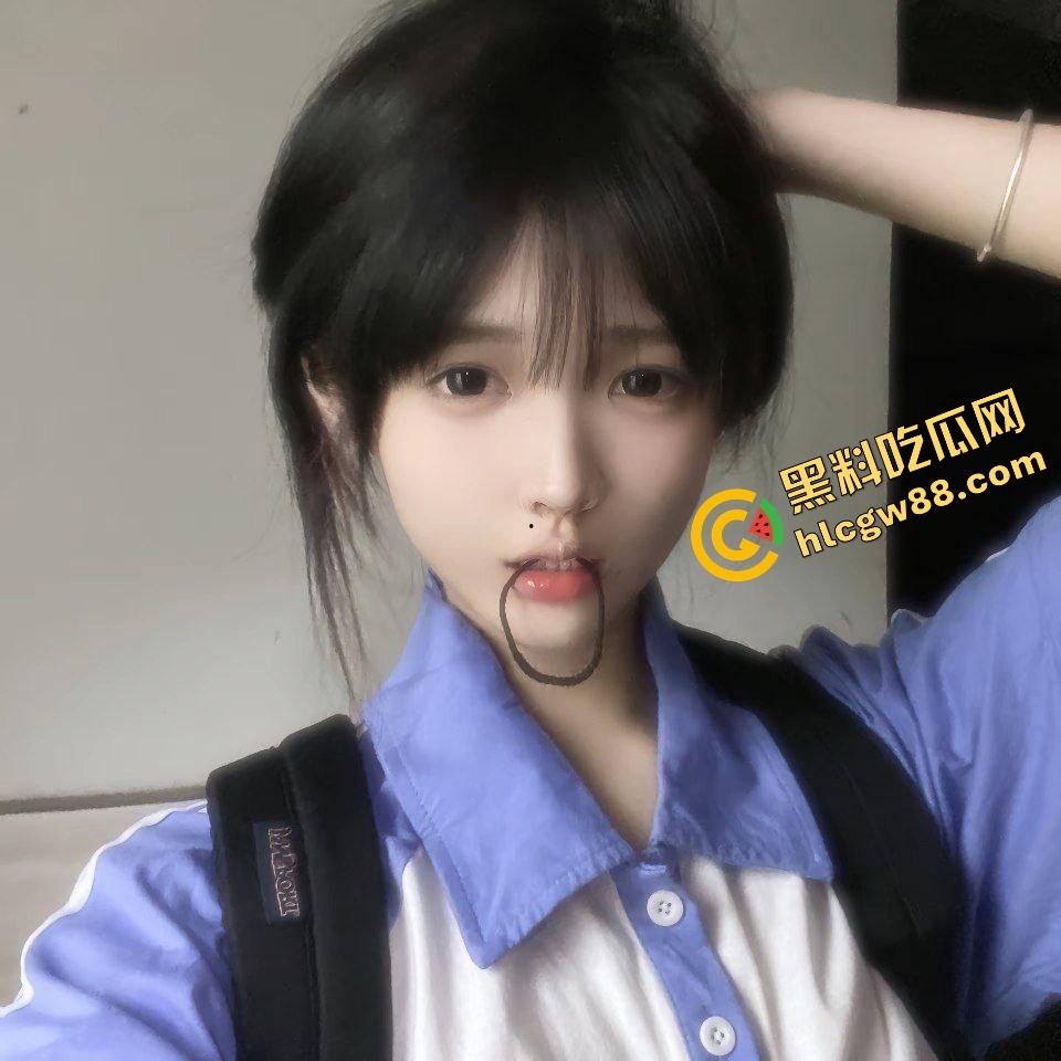 约炮大神勾搭清纯双马尾嫩妹【陈娅】操了几次后被拉下海做黄色直播,酒店各种玩弄操嫩逼!