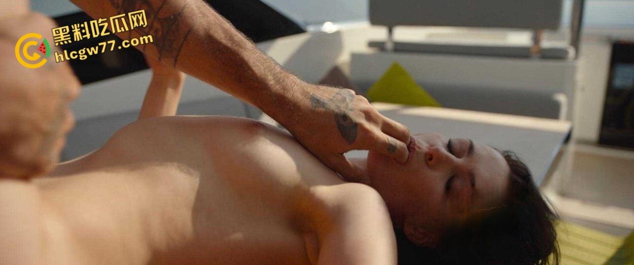 俄罗斯女神【迈克尔·莫罗内】大胆全裸露点床戏,那些为艺术献身的女明星!