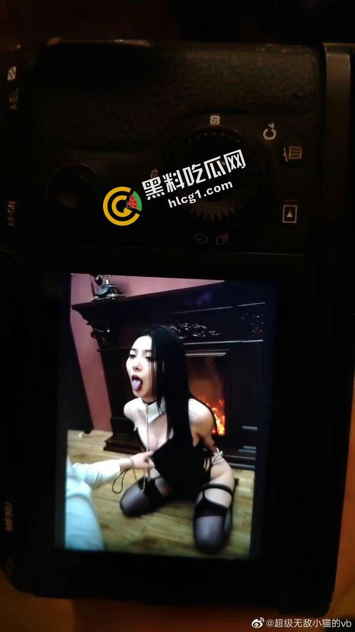微博身材高挑的反差网红 超级无敌小猫 网上钓鱼 线下和金主爸爸约炮 视频流出