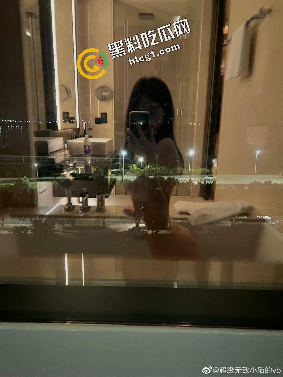 微博身材高挑的反差网红 超级无敌小猫 网上钓鱼 线下和金主爸爸约炮 视频流出